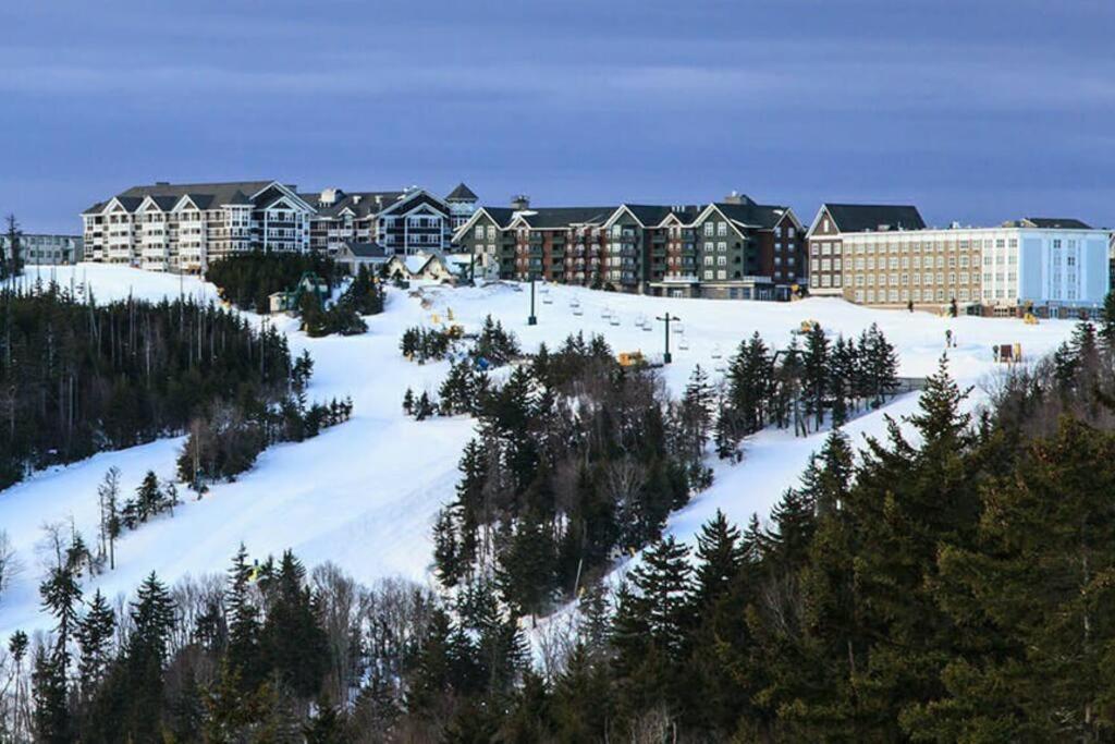 Snowshoe Mountain Studio! Central Village! Luaran gambar